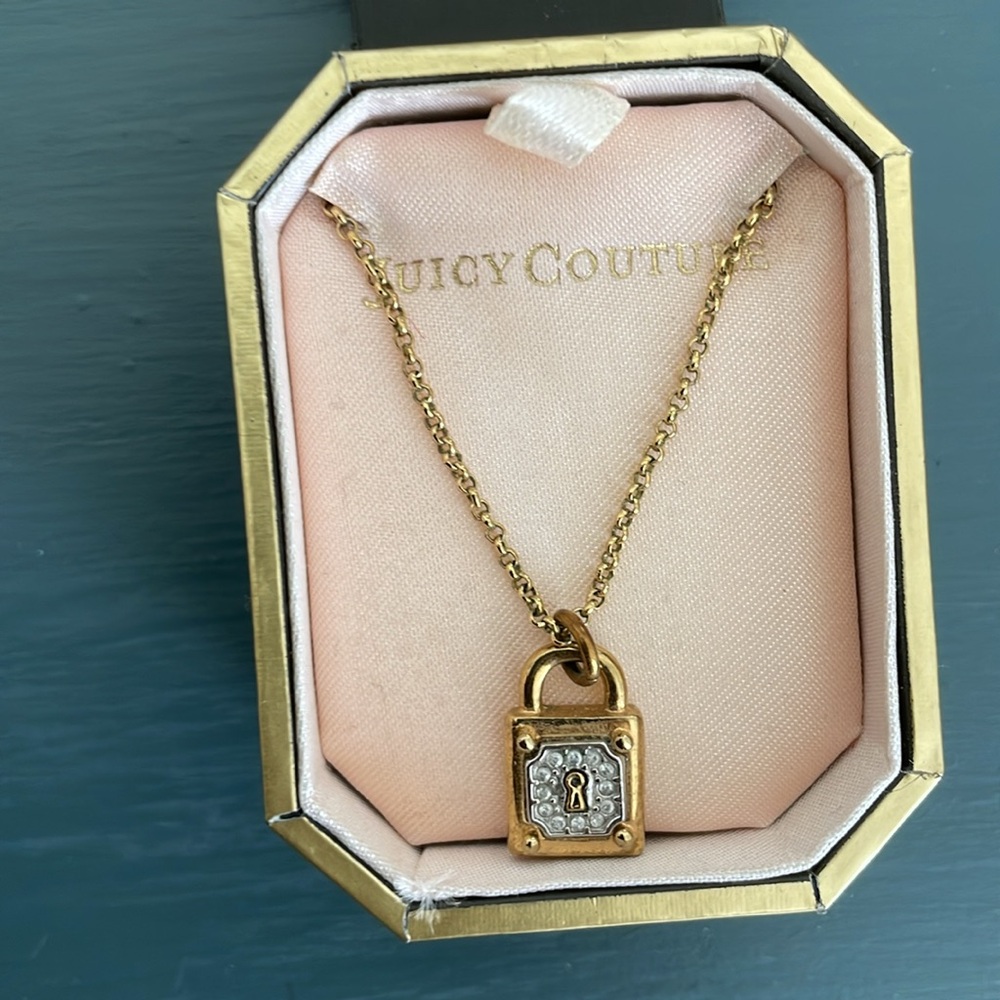 JUICY COUTURE Lock necklace WITH ORIGINAL BOX